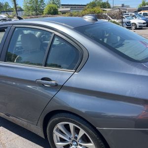 BMW 3 SERIES 320I - 6