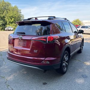 2018 Toyota RAV4 XLE — фото 8