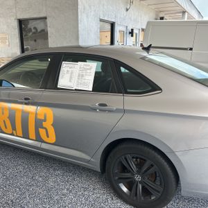 صورة 6 لـ 2022 Volkswagen JETTA SE