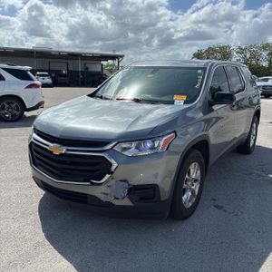 CHEVROLET TRAVERSE LS - 1