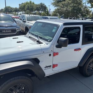 2025 JEEP WRANGLER SPORT S — фото 2