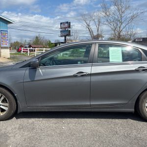 HYUNDAI SONATA GLS - 4