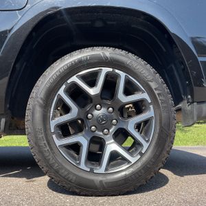 صورة مصغرة 18 لـ 2025 RAM 1500 LARAMIE