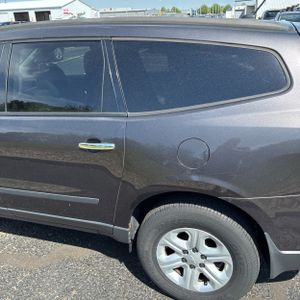 CHEVROLET TRAVERSE LS - 6