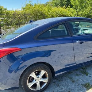 HYUNDAI ELANTRA COUPE GS - 9