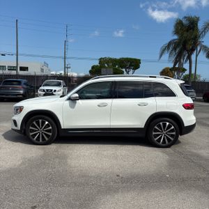 MERCEDES-BENZ GLB - 3