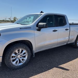 صورة 2 لـ 2022 Chevrolet SILVERADO 1500 CUSTOM