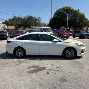 صورة 10 لـ 2019 Hyundai SONATA SE