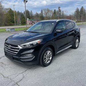 HYUNDAI TUCSON SE - 1