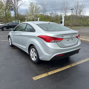 HYUNDAI ELANTRA - 5