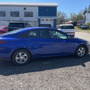 HYUNDAI ELANTRA - 10