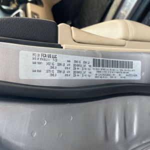 2019 JEEP GRAND CHEROKEE LAREDO E — миниатюра 53