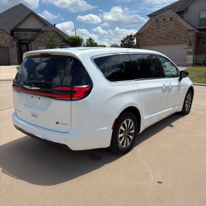 CHRYSLER PACIFICA HYBRID SELECT - 8