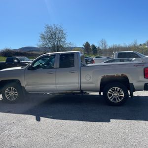 CHEVROLET SILVERADO 1500 - 3