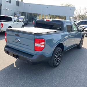 Ford Maverick Lariat - 8