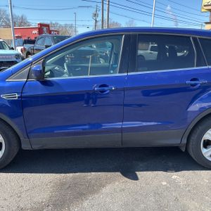 FORD ESCAPE SE - 4