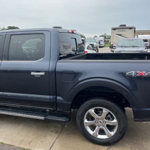 FORD F-150 LARIAT - 6