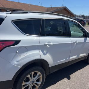FORD ESCAPE SE - 9