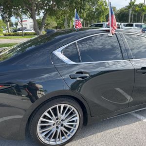 2025 Lexus IS 300 BASE — фото 9