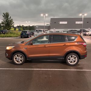 2017 FORD ESCAPE SE 照片 3