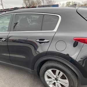 KIA SPORTAGE LX - 6