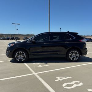 FORD EDGE TITANIUM - 3