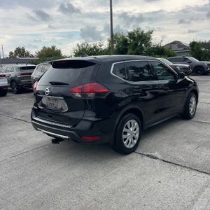 2017 Nissan ROGUE SV 照片 8