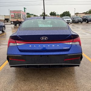 HYUNDAI ELANTRA LIMITED - 7