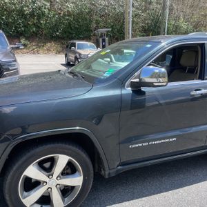 JEEP GRAND CHEROKEE OVERLAND - 2