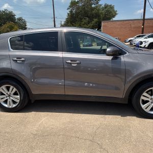 صورة مصغرة 11 لـ 2017 KIA SPORTAGE LX