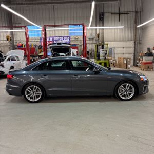 AUDI A4 PREMIUM S LINE - 10