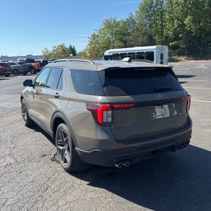 FORD EXPLORER ST - 5