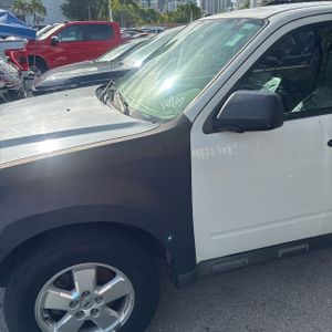 FORD ESCAPE XLT - 2