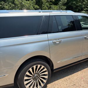 صورة 9 لـ 2020 Lincoln NAVIGATOR L RESERVE