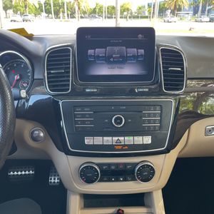 2019 Mercedes-BENZ GLE 缩略图 37