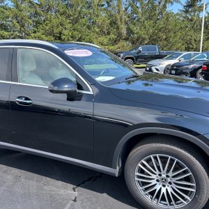 صورة مصغرة 13 لـ 2024 Mercedes-BENZ GLC