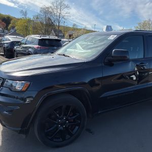 JEEP GRAND CHEROKEE - 2