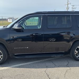 JEEP WAGONEER SERIES III - 4