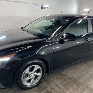 HYUNDAI ELANTRA SE - 2