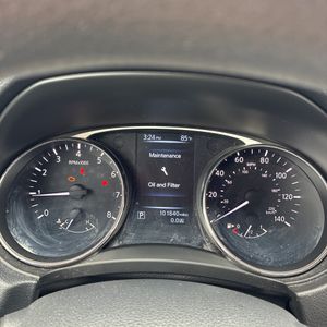 2015 Nissan ROGUE SV thumbnail 39