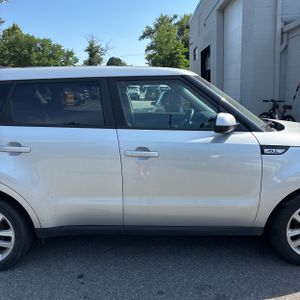 2018 KIA SOUL + — миниатюра 11