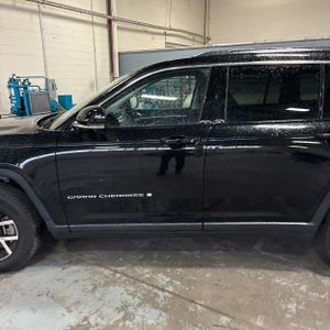 JEEP GRAND CHEROKEE L LIMITED - 4