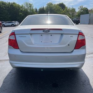 FORD FUSION SE - 7