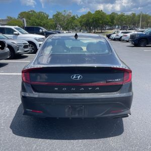 HYUNDAI SONATA LIMITED - 6