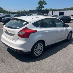 FORD FOCUS TITANIUM - 8
