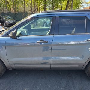 FORD EXPLORER BASE - 4