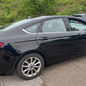 FORD FUSION SE - 9