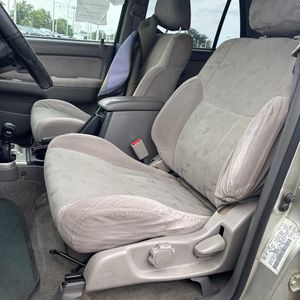 صورة مصغرة 32 لـ 2001 Toyota 4RUNNER SR5