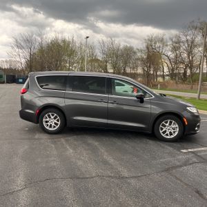 CHRYSLER PACIFICA TOURING L - 10