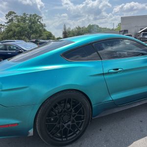 FORD MUSTANG V6 - 9